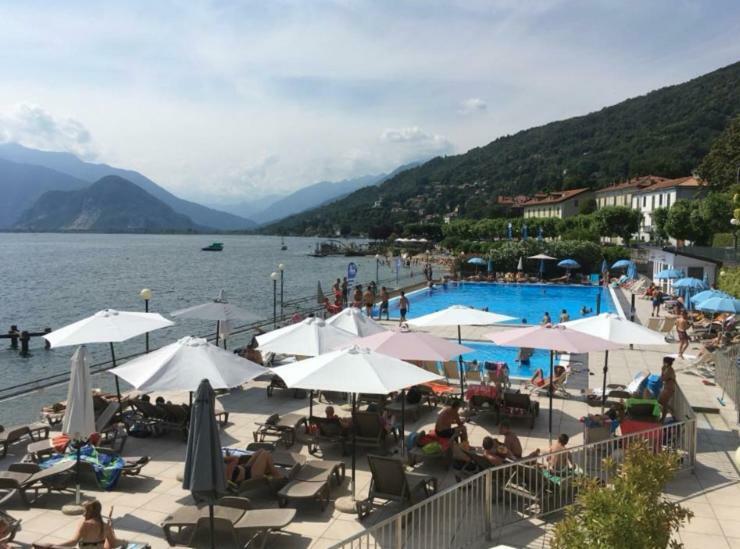 Marina Apartment & Suite Verbania Exteriör bild