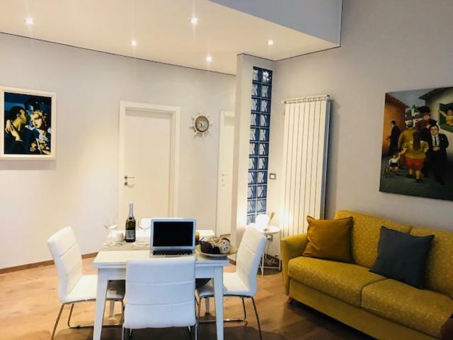 Marina Apartment & Suite Verbania Exteriör bild